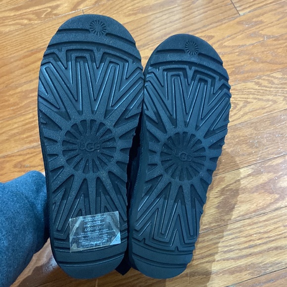 NWOT UGG Tasman LTA slippers - Picture 4 of 6